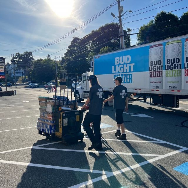 We just wanted to take some time to say THANK YOU to our amazing Delivery team this week. Full trucks, and long days make for a rewarding long weekend! cheers to you!🍻
